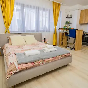 Queen Elizabeth - Ultracentral - Free Parking & Ac , Bucarest Romania