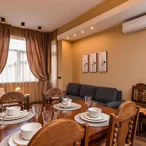 Dream - Jazzy Two Bedroom By Flat Mаnager , Sofia Bulgaria